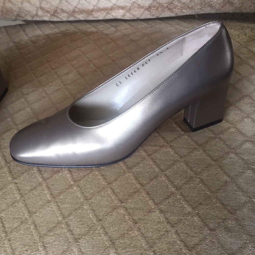SALVATORE FERRAGAMO shoes